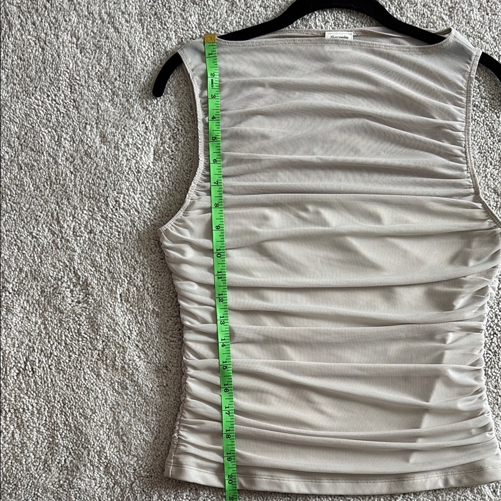 Abercrombie & Fitch taupe Ruched Sleeveless Top - Picture 5 of 11